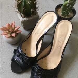 Joan And David Black heels